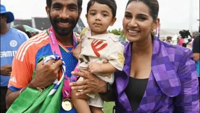 سنجنا گنیشن کا معصوم بیٹے پر ٹرولنگ کے خلاف دوٹوک مؤقف، بمراہ میدان میں بھی چھا گئے