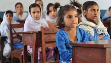 سندھ کے سرکاری اسکولوں میں طلبا کی آنکھوں کا معائنہ، عینک کی مفت فراہمی کا فیصلہ