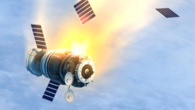 زمین کی طرف لوٹتا ہوا روسی خلائی جہاز: سائنس کی دنیا میں ایک نایاب لمحہ