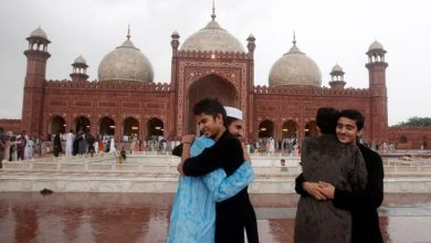 پاکستان بھر میں آج عیدالاضحیٰ مذہبی جوش و خروش سے منائی جا رہی ہے