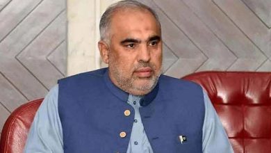 عمران خان ہی ہمارے قائد ہیں، رابطوں میں رکاوٹ کے باعث پالیسی سازی سے دور ہیں، اسد قیصر