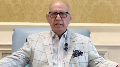 سینیٹر عرفان صدیقی کا کہنا ہے: عمران خان کی رہائی ان کے اپنے فیصلے پر منحصر ہے، بچوں کا سیاست میں آنا قانون کے دائرے میں ہو تو کوئی اعتراض نہیں