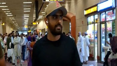 سابق کپتان بابر اعظم وطن واپس پہنچ گئے