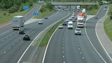 "شہری یہ خبر ضرور پڑھ لیں، پھر نہ کہیں خبر نہیں دی: موٹروے پر سفر کرنے والوں کے لیے ٹول ٹیکس میں اضافہ، اب گاڑی چلانا مہنگا ہو گیا!"