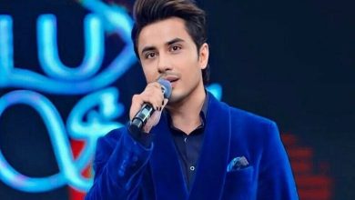 علی ظفر نے سیلاب متاثرین کے لیے 27 ستمبر کو الحمرا میں فنڈ ریزنگ کنسرٹ کا اعلان کر دیا