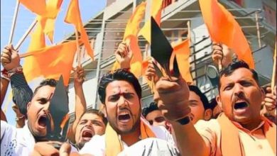 بھارت میں ہندوتوا پالیسیوں کے زیرِ اثر مسلم مخالف اقدامات میں شدت، یوگی آدتیہ ناتھ کا حلال مصنوعات پر پابندی کا اعلان