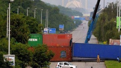 اسلام آباد، راولپنڈی اور لاہور میں مذہبی جماعت کے احتجاج کے پیش نظر سیکیورٹی ہائی الرٹ، اہم شاہراہیں اور ٹرانسپورٹ سروسز معطل