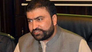 اگر خیبر پختونخوا حکومت بلٹ پروف گاڑیاں نہیں لے رہی تو ہمیں دی جائیں: وزیراعلیٰ بلوچستان