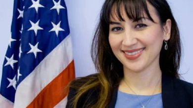 پاکستان ایک آزاد ملک ہے اسے قرضوں میں نہیں پھنسنا چاہیے، امریکی ناظم الامور