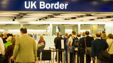 برطانیہ سے نقل مکانی میں اضافہ، نیٹ مائیگریشن میں نمایاں کمی — ONS رپورٹ