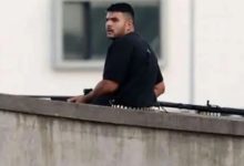 سڈنی بیچ فائرنگ: زخمی حملہ آور نوید اکرم پر 50 الزامات، دہشت گردی کی فرد جرم