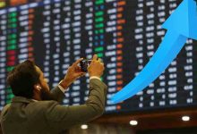 اسٹاک مارکیٹ میں استحکام برقرار ، ڈالر کی قیمت میں بڑی کمی