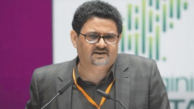 مفتاح اسماعیل کا کہنا ہے کہ ایندھن پر 80 روپے فی لیٹر ٹیکس عائد ہے، پی ڈی ایم حکومت نے ملک کو دیوالیہ پن کے دہانے پر پہنچایا